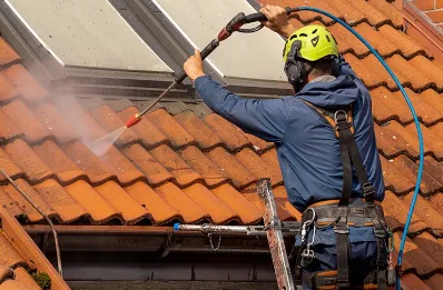 Démoussage et hydrofuge de toiture à Toulouzette